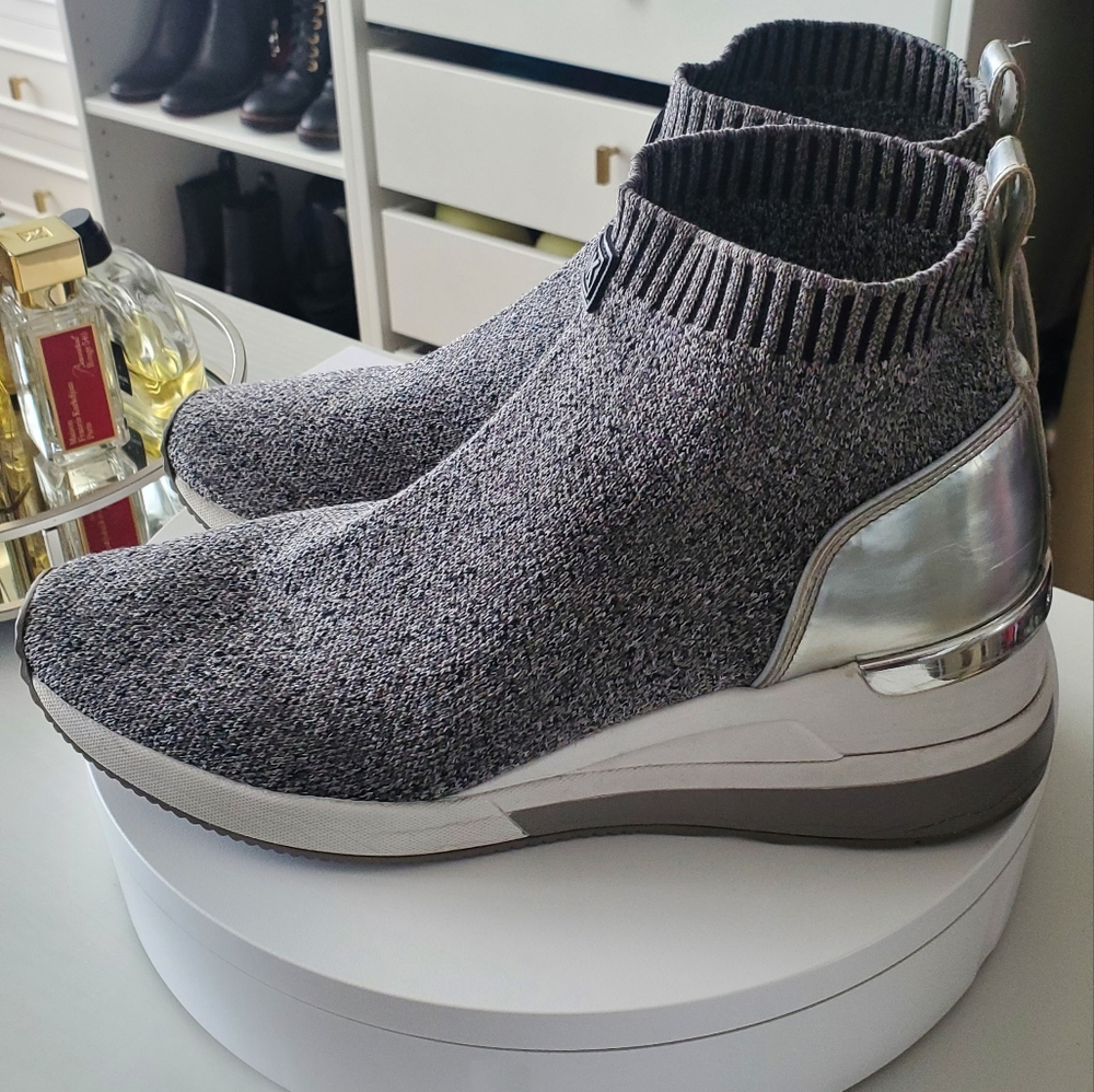Michael KORS sock Sneakers Sz 10